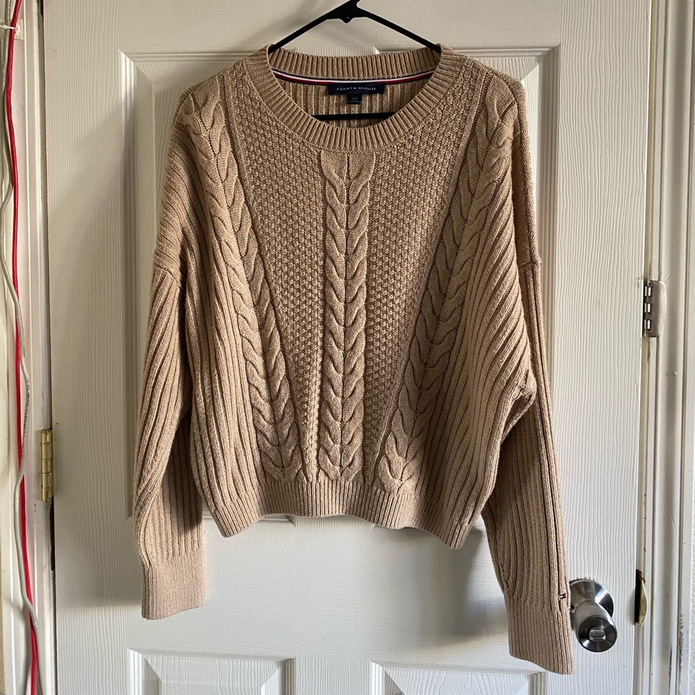 Tommy Hilfiger knit sweater